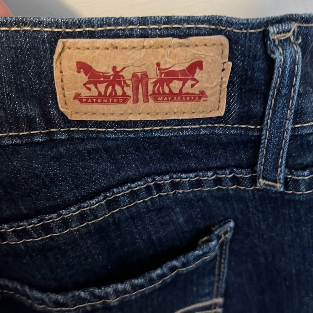 Levi’s - Picture 5 of 7